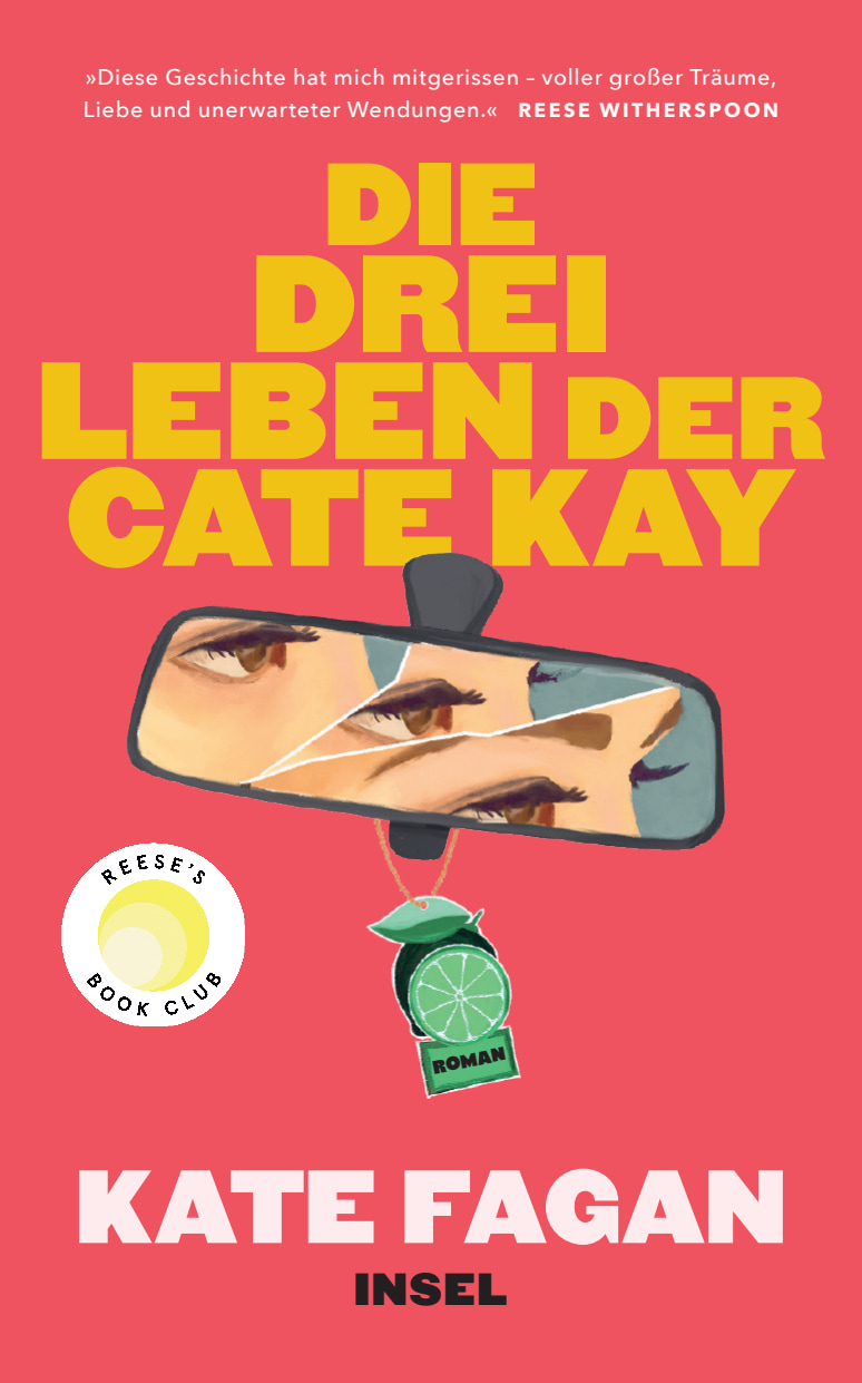 Cover von Die Drei Leben der Cate Kay. Titel in Geld auf rotem Grund. Zeichnung eines zerbrochenen Autorückspiegels mit drei Augenpaaren darin